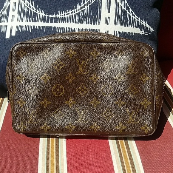 Louis Vuitton Handbags - LOUIS VUITTON Monogram Trousse Toilette 23